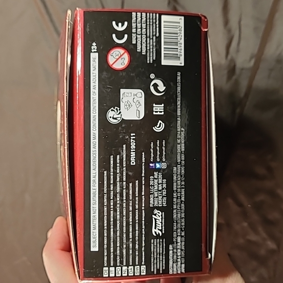 Funko Annabelle Figure - Picture 4 of 4